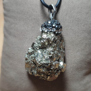 Pirit Taşı Natural Kolye