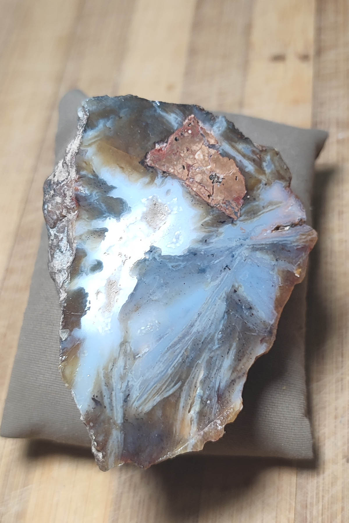 Agat Taşı Ham Dekoratif Kütle 101 Gr – TAŞCIZADE