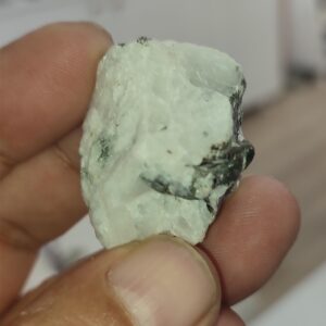 Ay Taşı Ham İşlenmemiş Parça 23 Gr