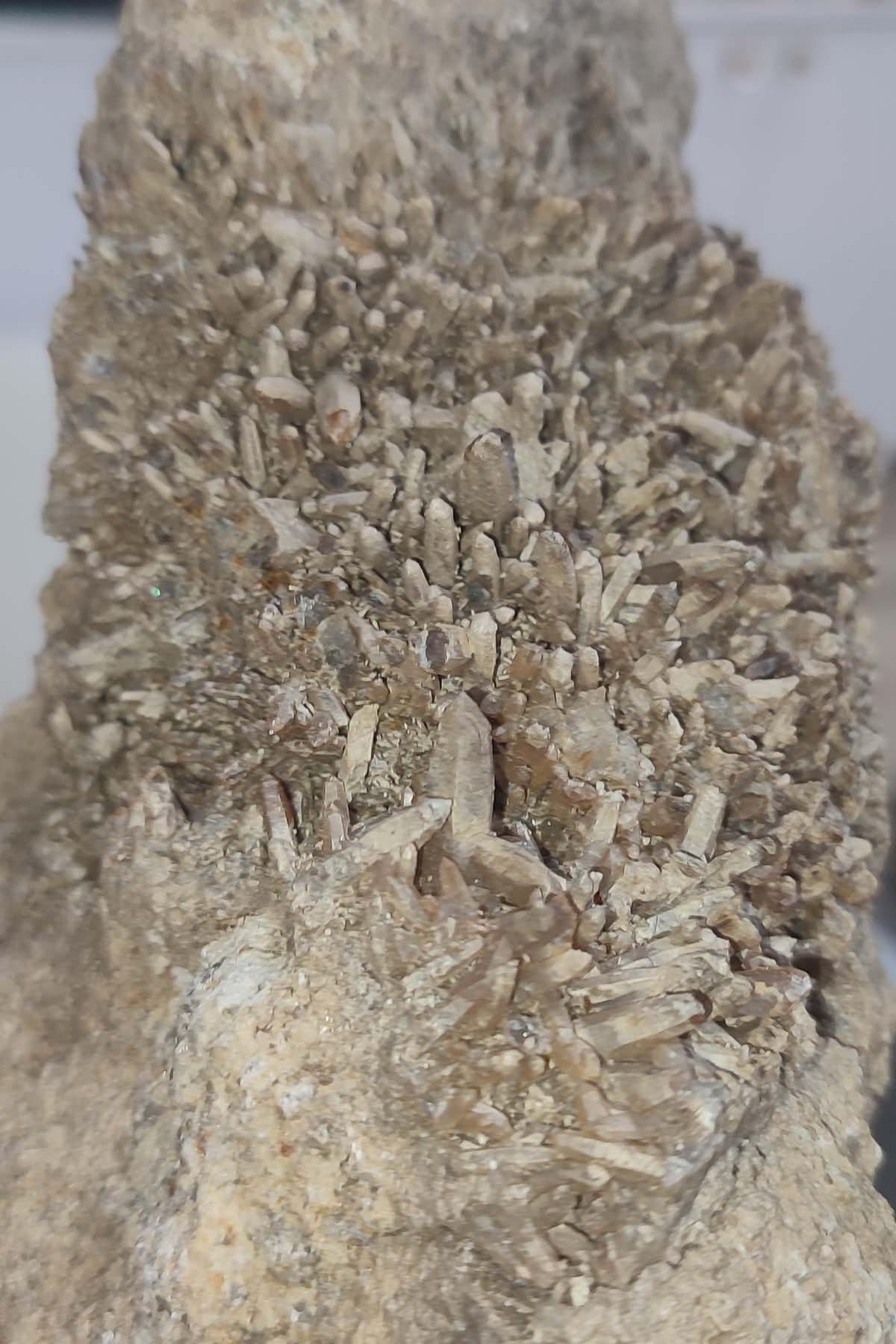 İğne Kuvars Taşı Kayaçlı Ham Natural Doğaltaş Kütle 1486 gr - Görsel 3