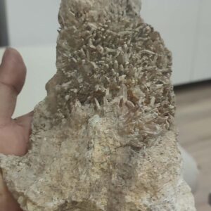 İğne Kuvars Taşı Kayaçlı Ham Natural Doğaltaş Kütle 1486 gr