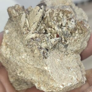 İğne Kuvars Taşı Kayaçlı Ham Natural Doğaltaş Kütle 253 gr