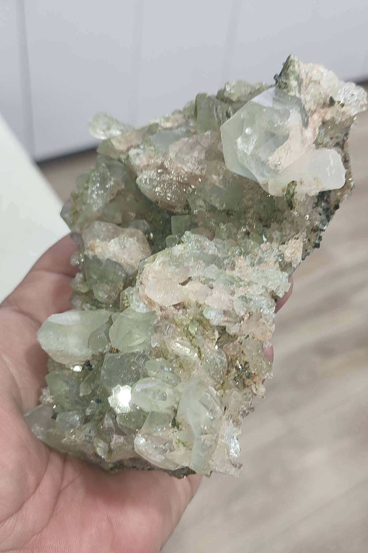 Kuvars Taşı Epidot ve Kloritli Natural Doğaltaş Ham Kütle 724 Gr - Görsel 2