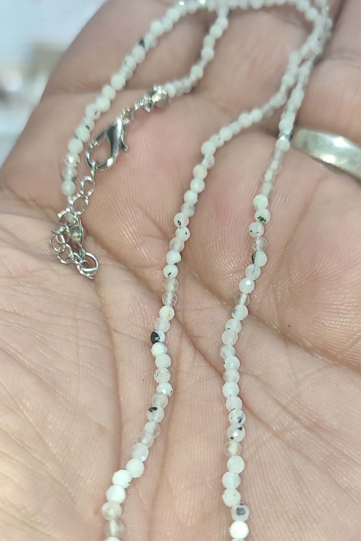 Ay Taşı Faset Kesim 2 mm Natural Doğaltaş Kolye - Görsel 2