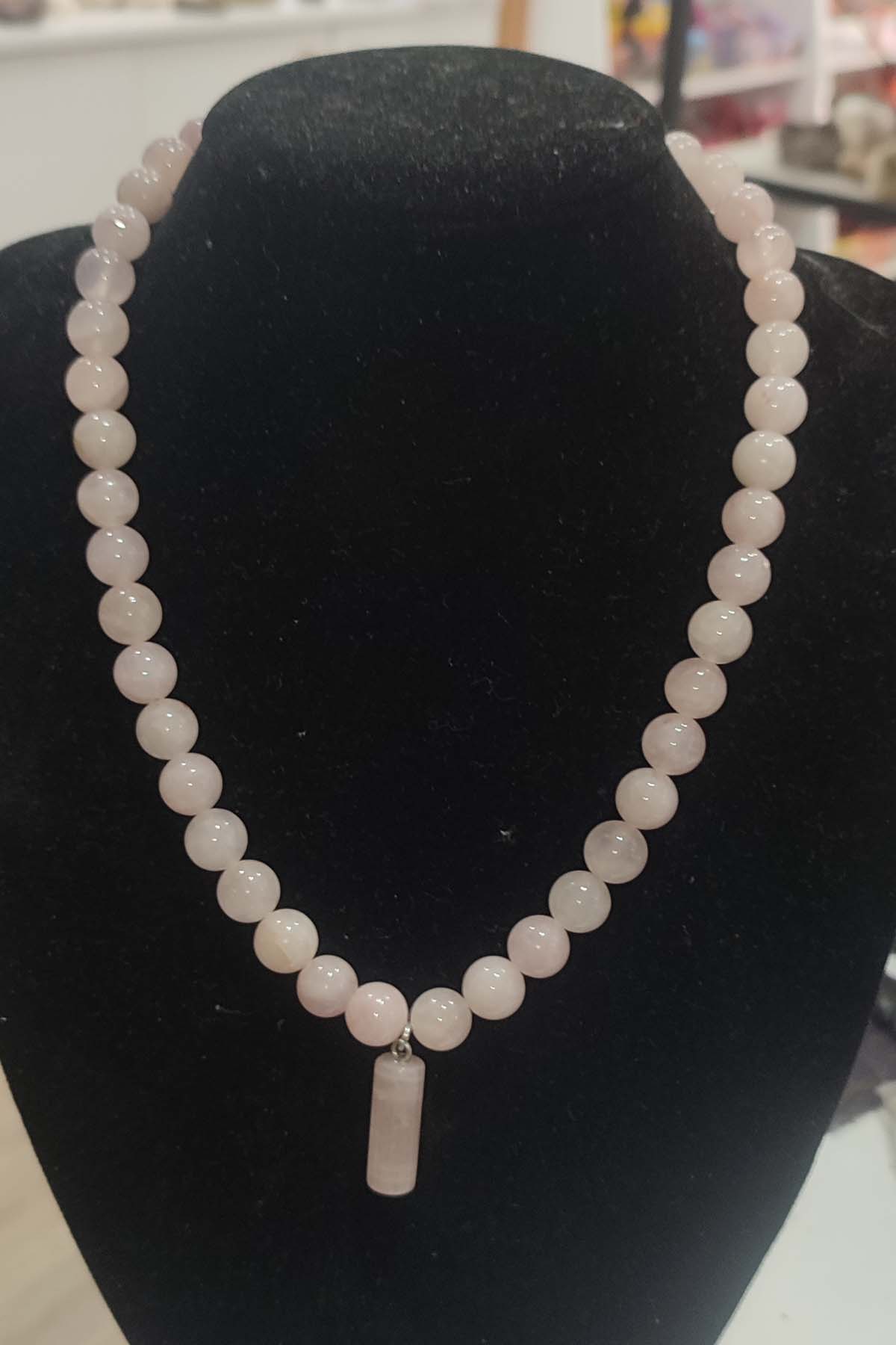 Pembe Kuvars Taşı Küp Uçlu 10 mm Natural Doğaltaş Kolye