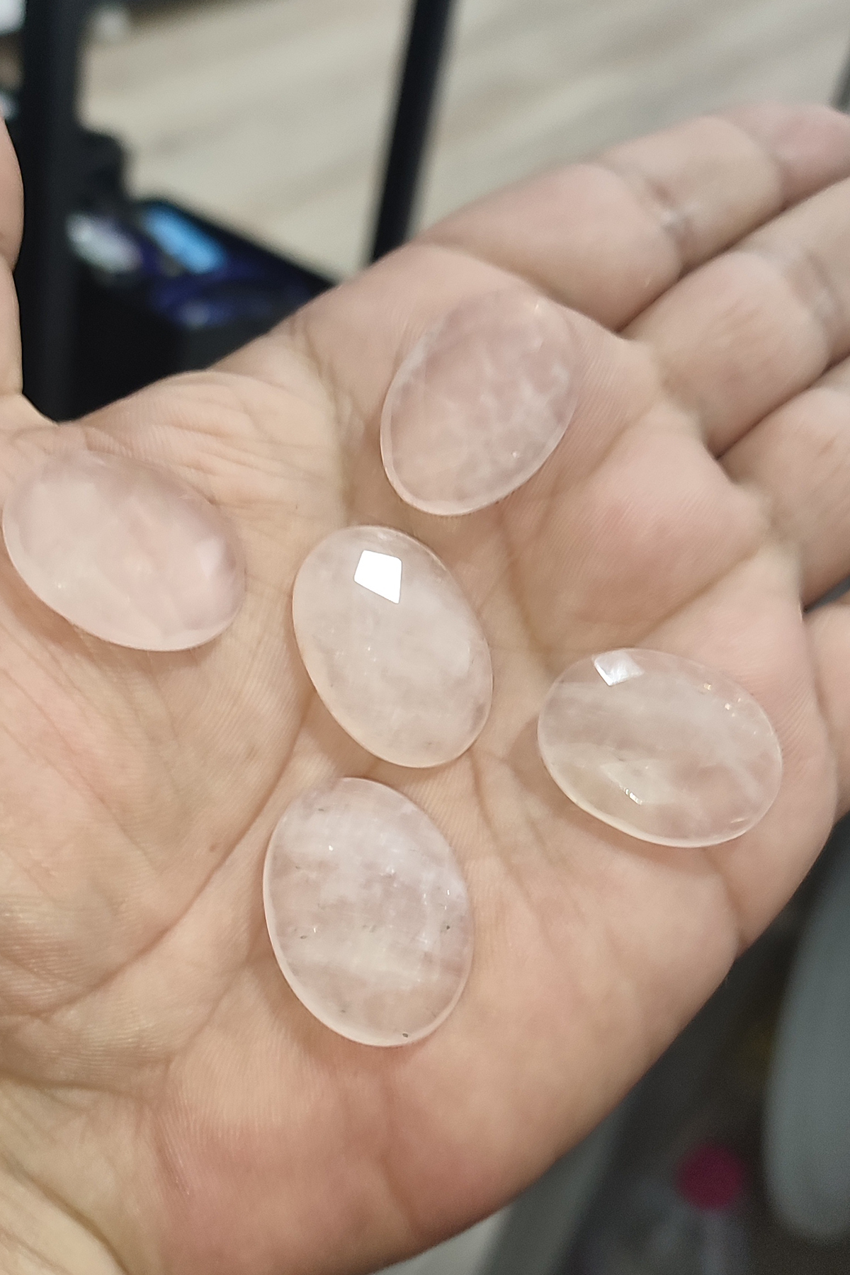 Pembe Kuvars Faset Kesim Natural Doğaltaş Kabaşon