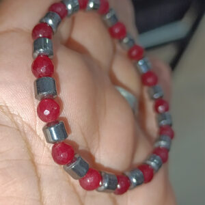 Kırımızı Akik 6 mm Faset Kesim Hematit Ara Taşlı Natural Doğaltaş Bileklik