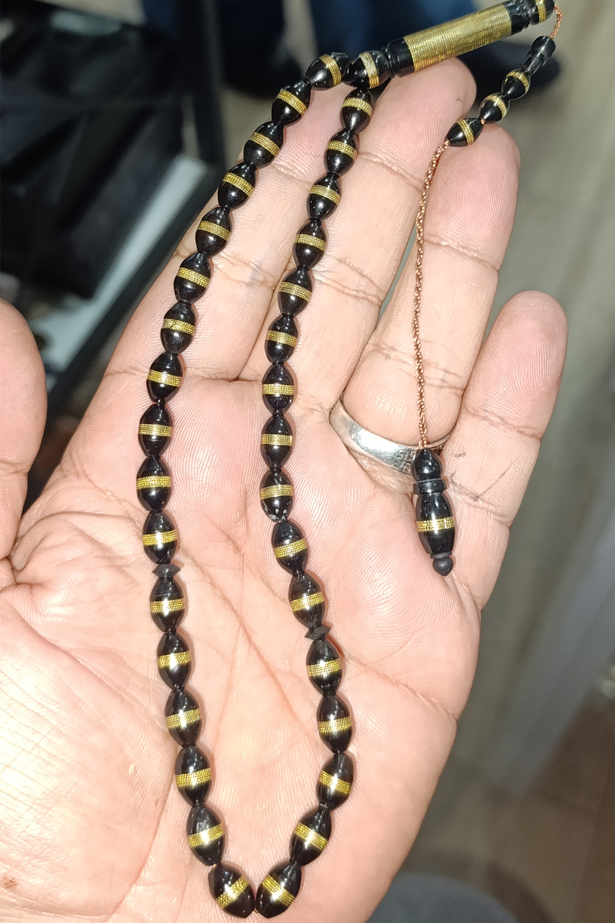 Kuka İşlemeli 6 x 10 mm Arpa Kesim Ağaç Tesbih