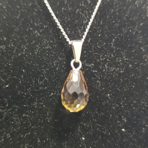 Zultanit Taşı Faset Kesim 8 x 12 mm Damla Kesim Kolye