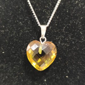 Zultanit Taşı Faset Kesim Kalp Kesim Kolye