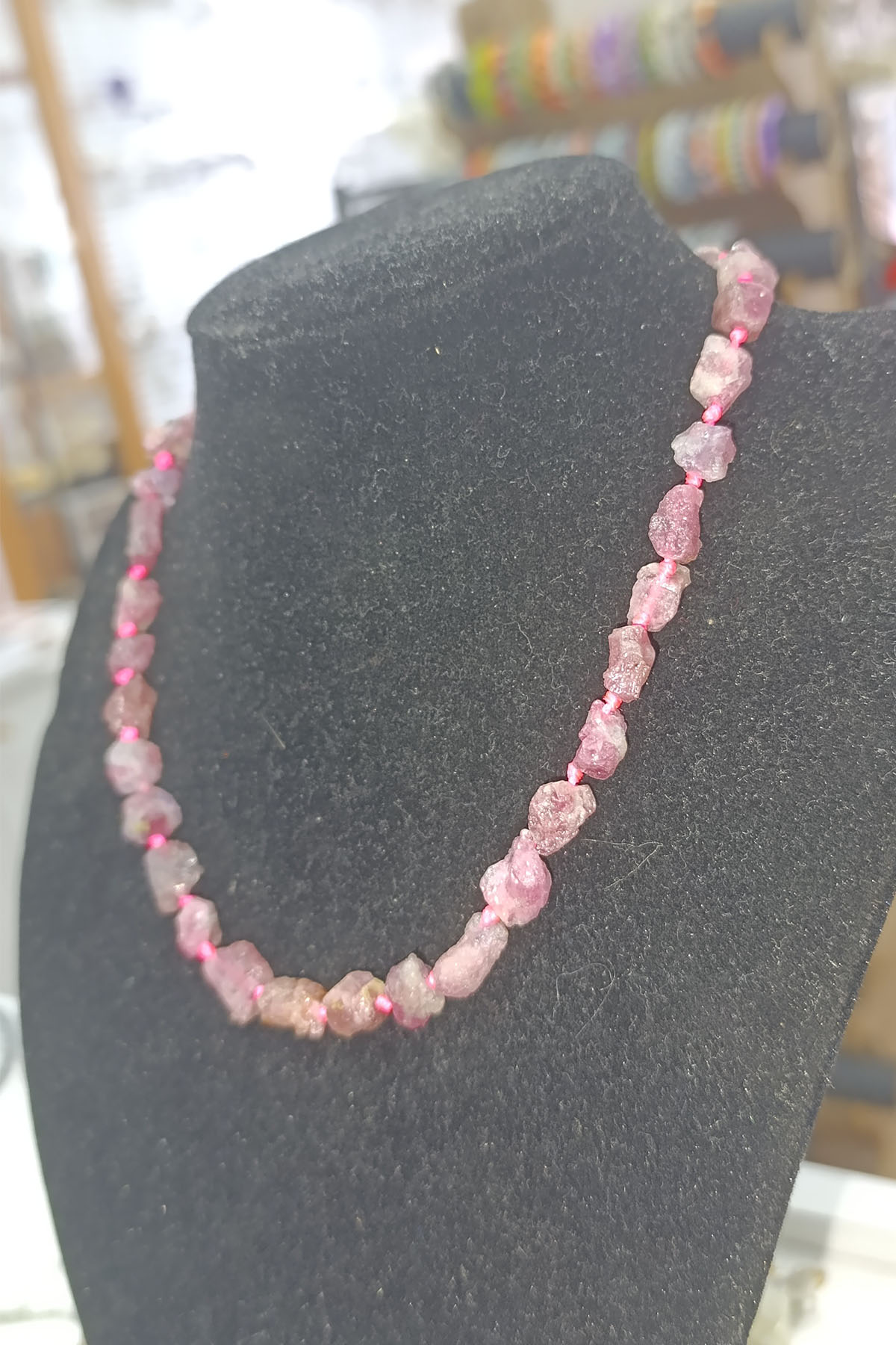Pembe Turmalin Ham İşlenmemiş Natural Doğaltaş Kolye