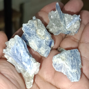 Kyanit Taşı  Ham İşlenmemiş Natural Doğaltaş Parça 1 Adet
