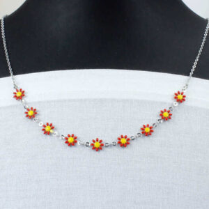 Papatya Model Kırmızı Renk Kolye