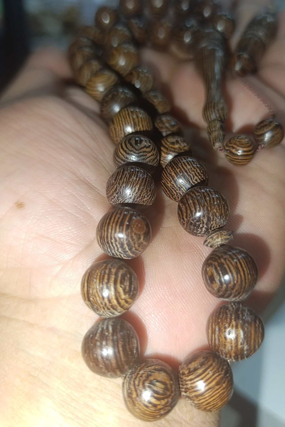Venge Ağacı 12 mm Ağaç Tesbih - Görsel 3