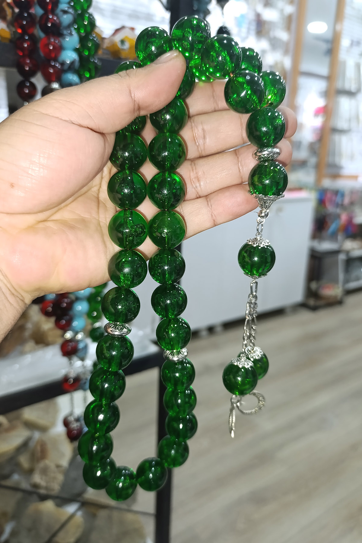 Yeşil Renk 20 mm Dev Boy Şak Şak 33 Lü Tesbih