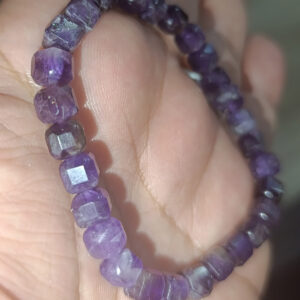 Ametist Taşı 6 x 6 mm Küp Kesim Doğaltaş Bileklik