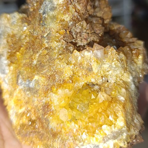Sitrin ( Para ) Taşı Ham İşlenmemiş Doğaltaş Kütle 957 Gr