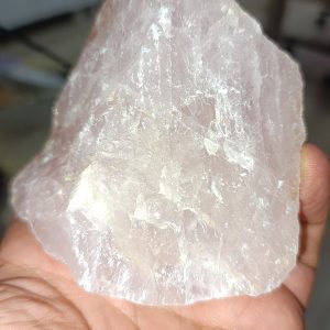 Pembe Kuvars Taşı İşlenmemiş Ham Doğaltaş Kütle 515 Gr
