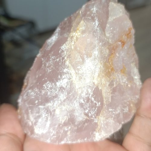 Pembe Kuvars Taşı Ham İşlenmemiş Doğaltaş Kütle 609 Gr
